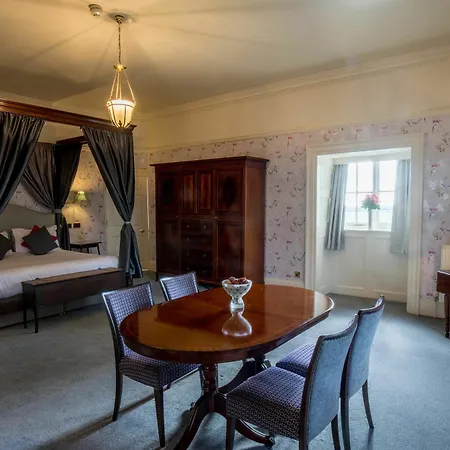 Hazlewood Castle & 4* Tadcaster