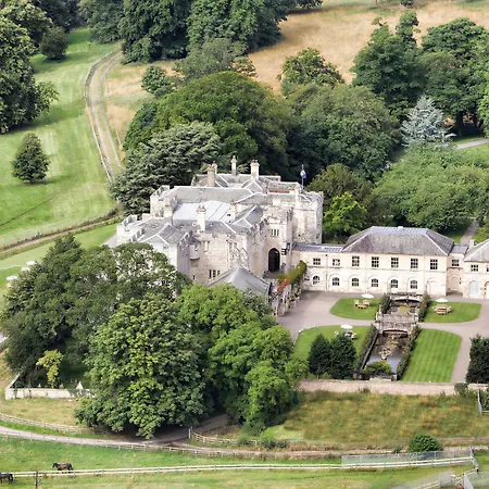 Hotel Hazlewood Castle & 4*
