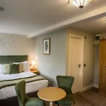 فندق Hazlewood Castle &