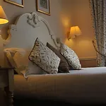 فندق Hazlewood Castle & تادكاستر