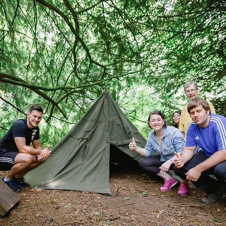 Hotel Hazlewood Castle & 4*