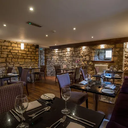 Hazlewood Castle & Hotel 4*