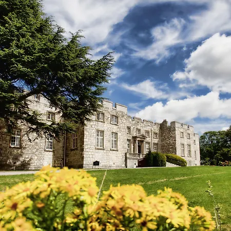 Hazlewood Castle & 태드캐스터
