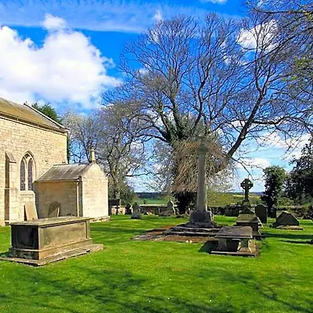 Hazlewood Castle & 4* Tadcaster