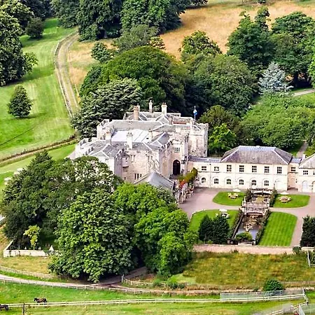 Hotel Hazlewood Castle & Tadcaster