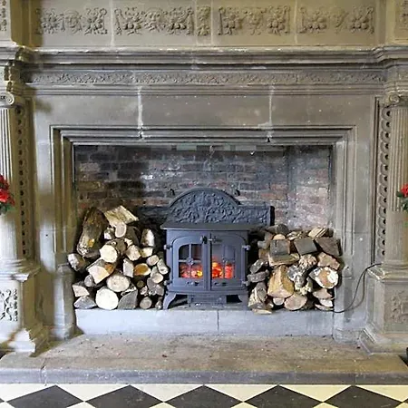Hazlewood Castle & Hotel Tadcaster