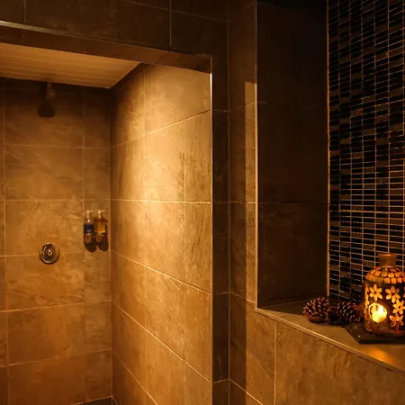 Hazlewood Castle & 4* Tadcaster