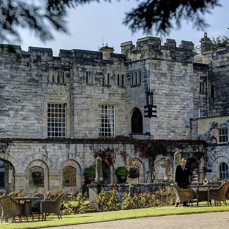 호텔 Hazlewood Castle & 4*
