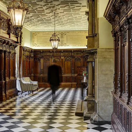 Hazlewood Castle & 4* טדקסטר