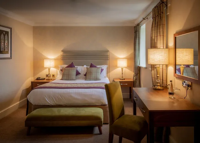 Hazlewood Castle & 4* Tadcaster