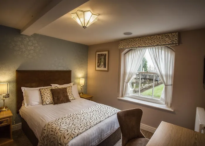 Hotel Hazlewood Castle & Tadcaster