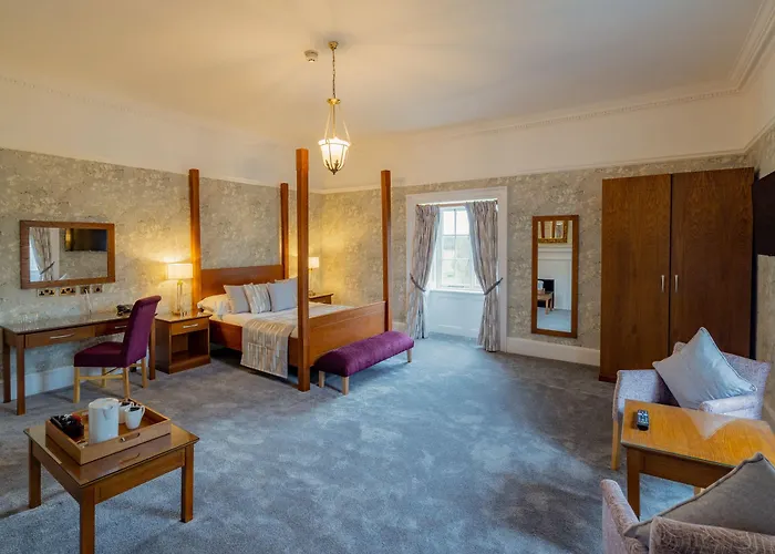 Hazlewood Castle & Hotel 4*