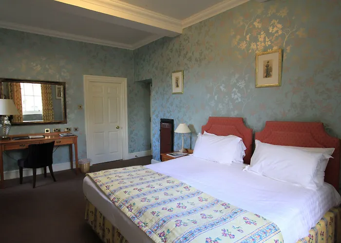 Hotel Hazlewood Castle & Tadcaster