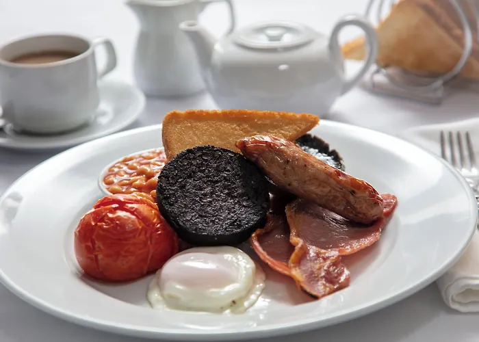 Hazlewood Castle & 4* Tadcaster