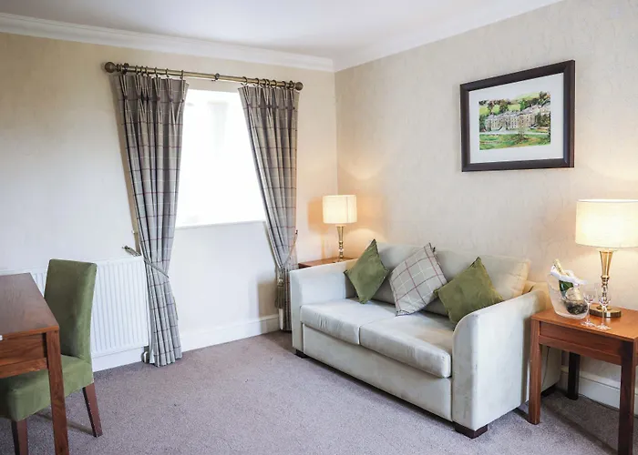 Hotel Hazlewood Castle & Tadcaster