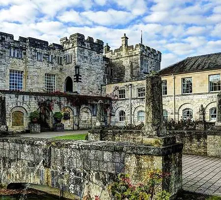 Hazlewood Castle & 4*